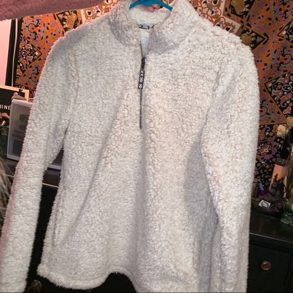 Sherpa Quarter Zip - Picture 2 of 4